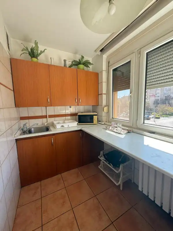Eladó panellakás, Budapest, III. kerület 2 szoba 50 m² 55.9 M Ft