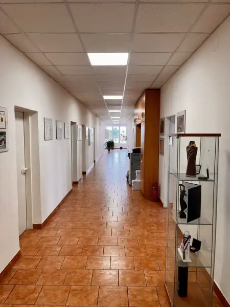 Kiadó irodaházban B, B+ kat., Budapest, IX. kerület 10 szoba 20 m² 122 E Ft/hó